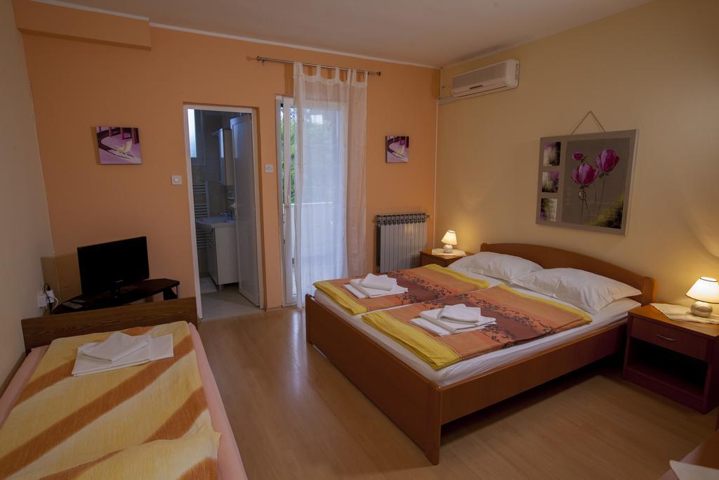 Apartments Villa Ban Ровінь Номер фото