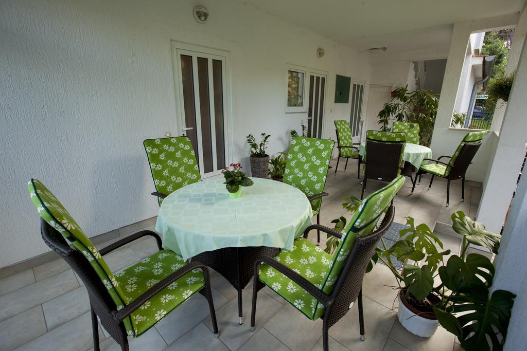 Apartments Villa Ban Ровінь Номер фото