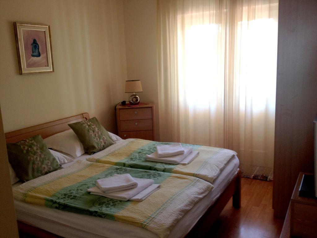 Apartments Villa Ban Ровінь Номер фото