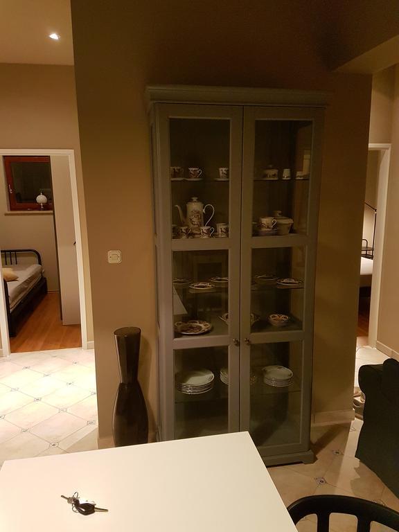 Apartments Villa Ban Ровінь Екстер'єр фото