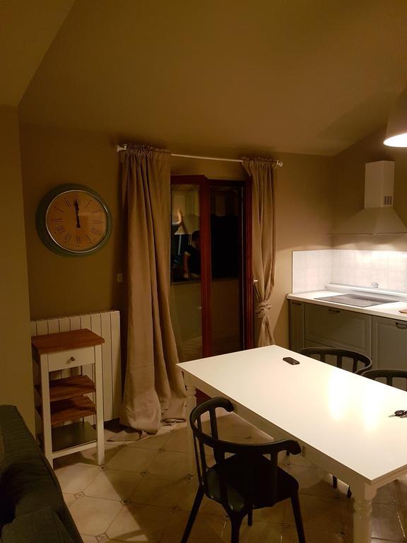 Apartments Villa Ban Ровінь Екстер'єр фото